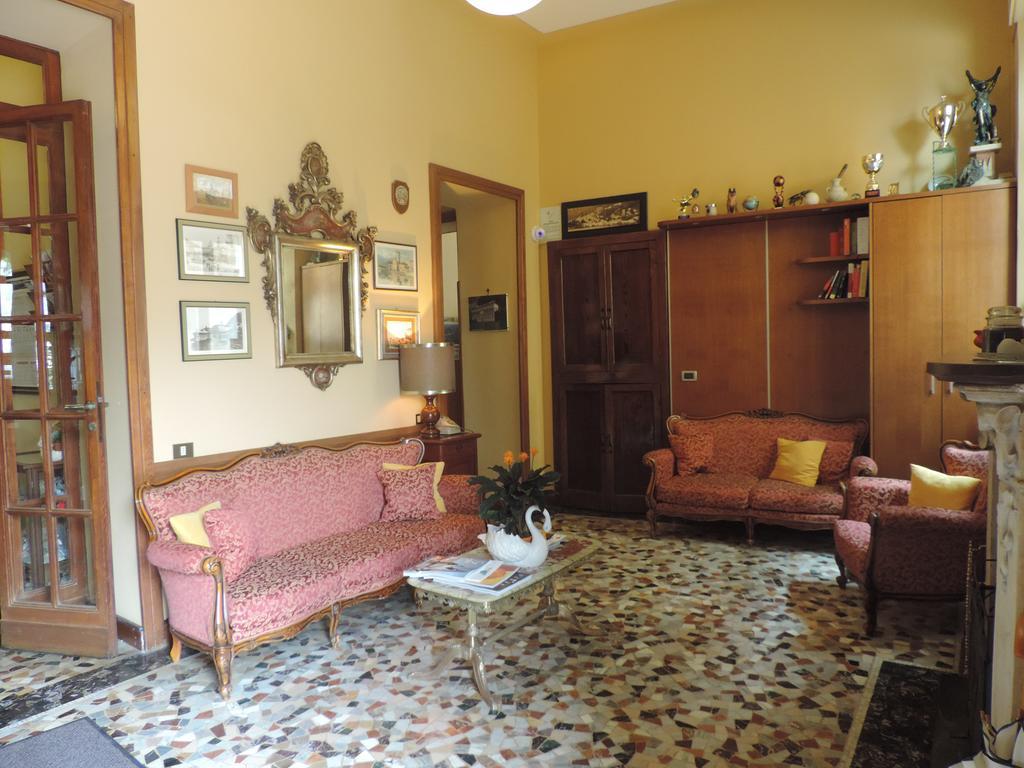 Hotel Vapore Torno Exterior foto